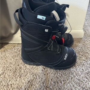 Burton Black Winter Boots